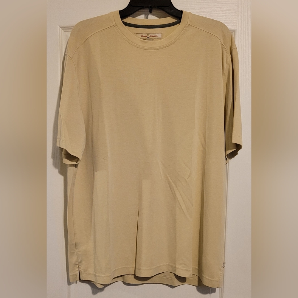 Men's Tommy Bahama t-shirt